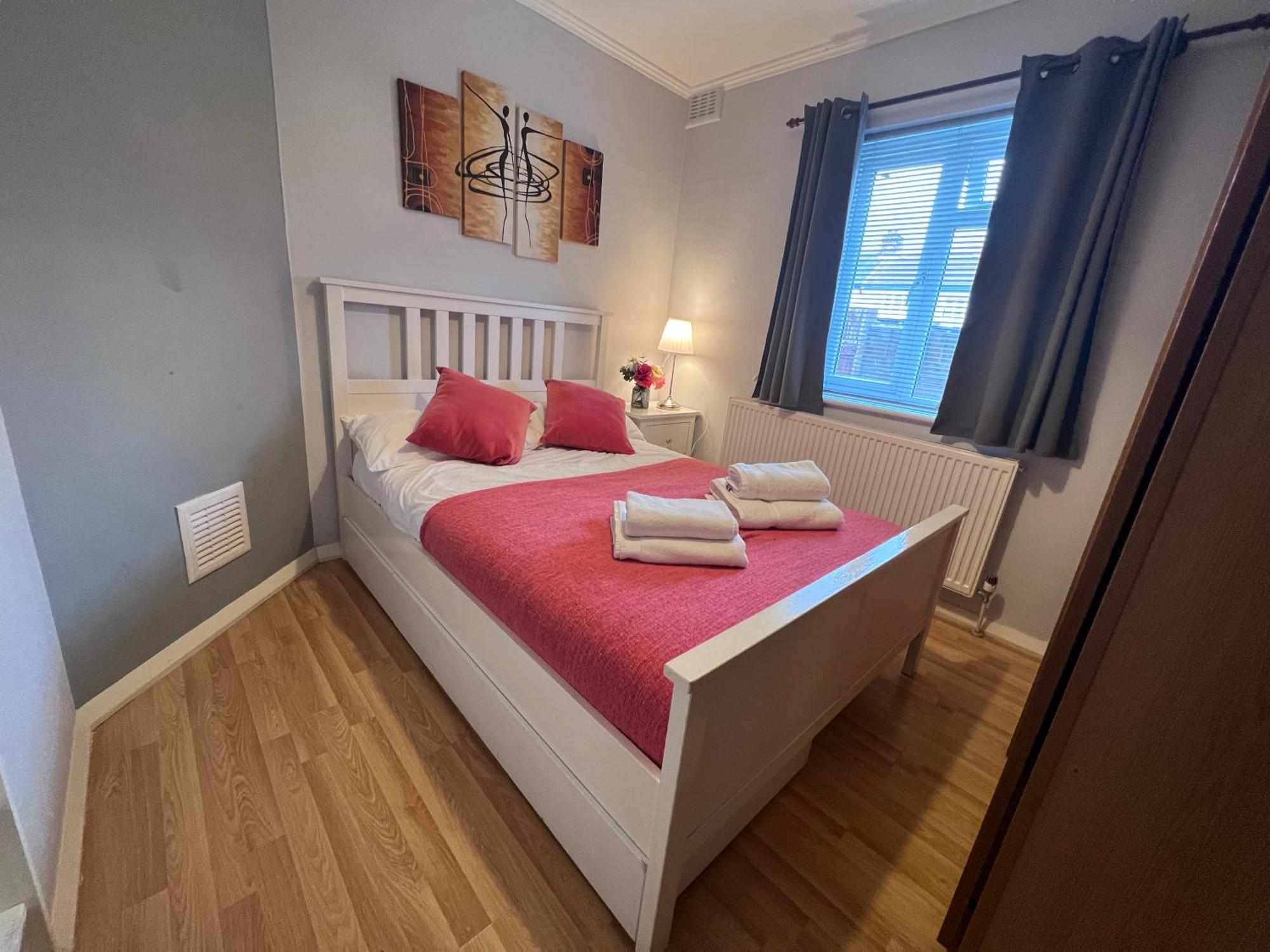 Croydon Apartment With Parking London Eksteriør bilde
