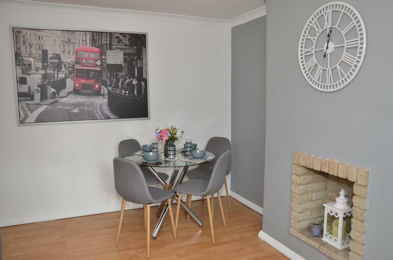 Croydon Apartment With Parking London Eksteriør bilde