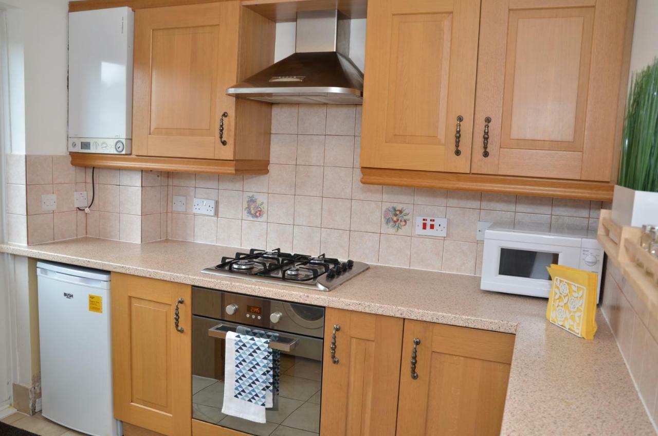 Croydon Apartment With Parking London Eksteriør bilde