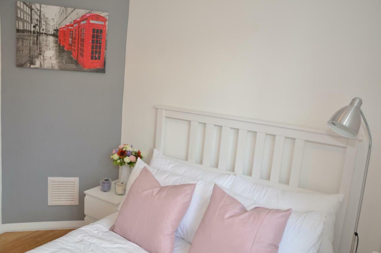 Croydon Apartment With Parking London Eksteriør bilde